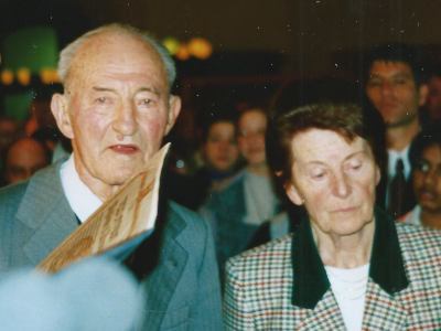 Fred Reymond à la remise de la médaille de Juste parmi les nations le 27 avril 1998